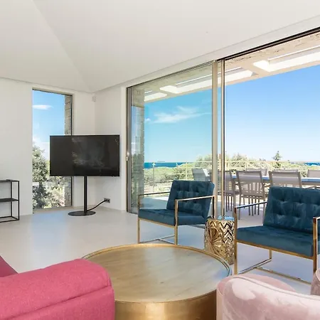 Sous Le Soleil וילה